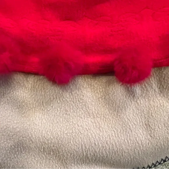 Red wrap - Picture 2 of 5